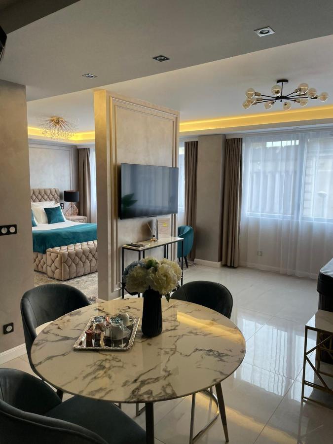 Nuits D'hermes & Appartement